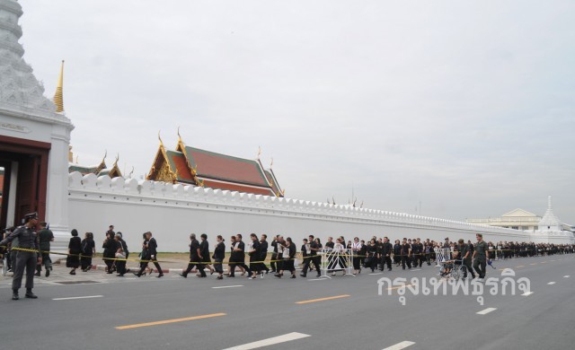 ประชาสัมพันธ์ แนะนำจุดจอดรับ-ส่งปชช.