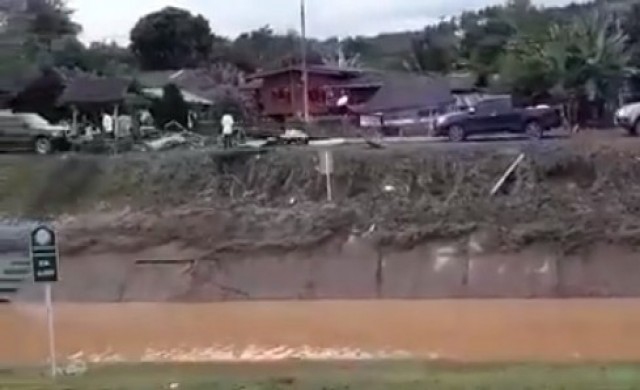 น้ำป่าไหลหลาก ท่วมบ้านช้าง อ.แม่แตง สูญหาย2ราย