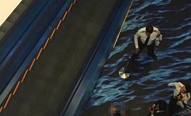 ชายวัย44พลัดตกบันไดเลื่อนห้างพารากอน-เสียชีวิตแล้ว