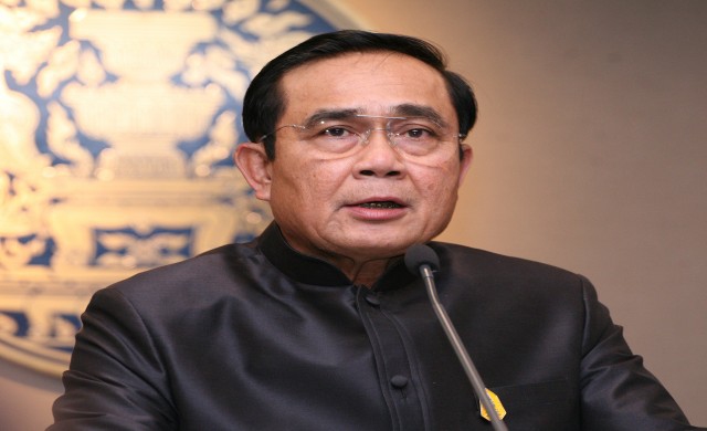 'ประยุทธ์' แนะ 'ธัมมชโย' มอบตัวสู้คดี