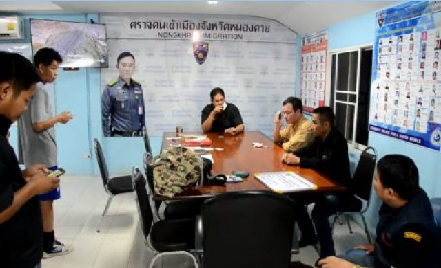 จับ2หนุ่มจีนสวมบัตรประชาชนไทย