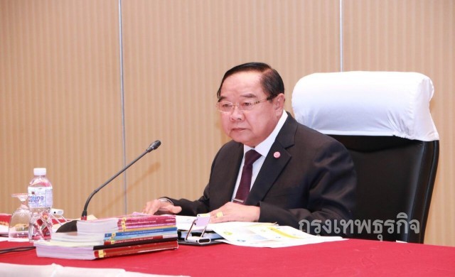 'ประวิตร' เยือนจีนผลักดันรถไฟไทย-จีน