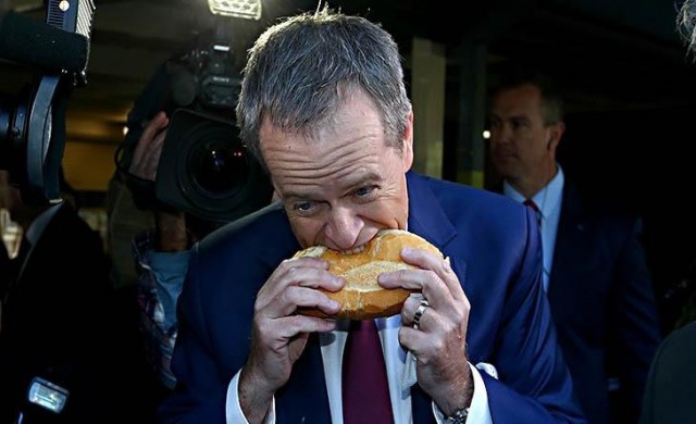 ‘ไส้กรอกประชาธิปไตย’ คำฮิตออสซี่