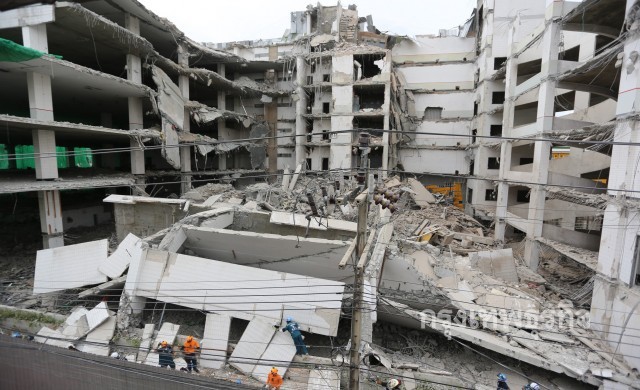 'ศานิตย์'ตรวจอาคารทรุดเข้าข่ายความผิด 3 ข้อหา