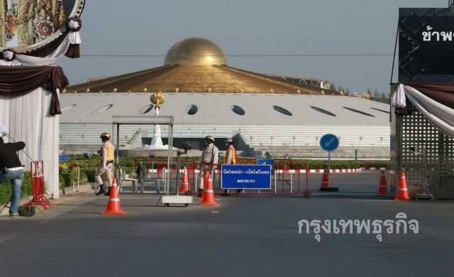 'ดีเอสไอ'สนธิกำลัง'ตำรวจ-ทหาร'ยึดประตูวัดธรรมกาย