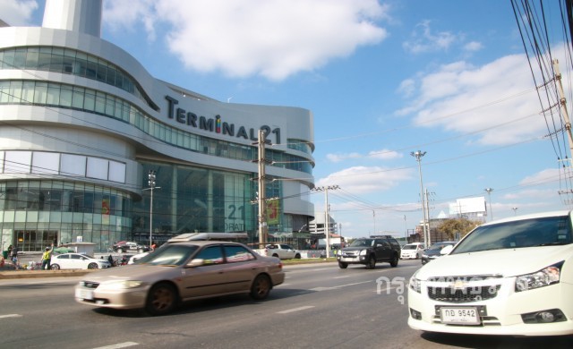 ปชช.แห่เที่ยวเทอร์มินอล21 โคราช คึกคัก