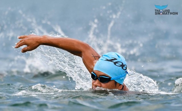 เปลี่ยนคนให้เป็นปลากับการว่ายน้ำทางทะเล