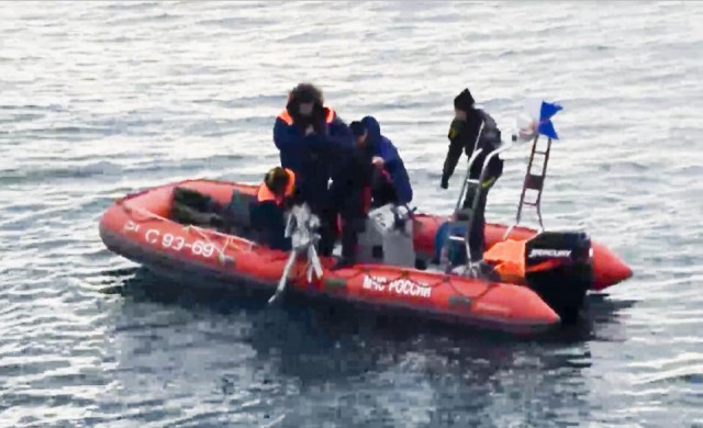 พบชิ้นส่วนแรกเครื่องบินทหารรัสเซียตก