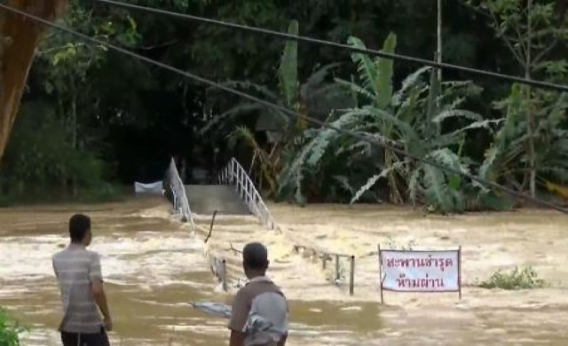 น้ำป่าไหลท่วมพื้นที่4อำเภอ จ.ตรัง ปชช.เดือดร้อนกว่าหมื่นคน