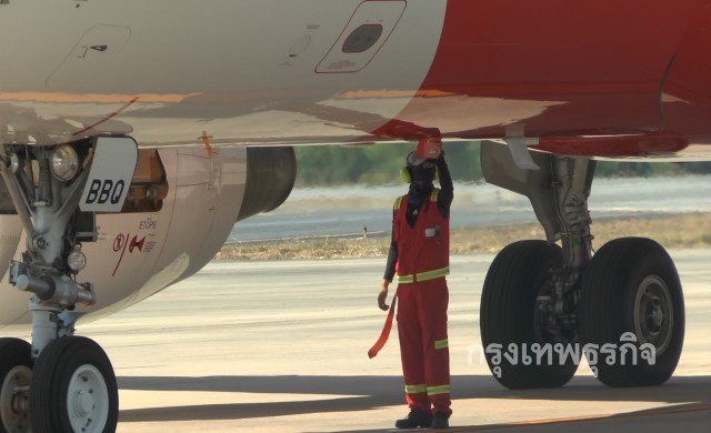 โวย! ตั๋วเครื่องบินใต้ราคาพุ่ง ซ้ำเติมน้ำท่วม-จี้รัฐคุม