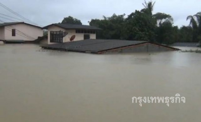 รองผู้ว่าฯตรัง ออกประกาศเตือนซ้ำฝนตกหนักคลื่นลมแรง