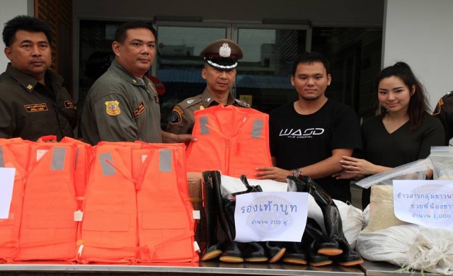 หน่วยคอมมานโด ส่งข้าวสาร1ตัน-เสื้อชูชีพ ช่วยชาวใต้