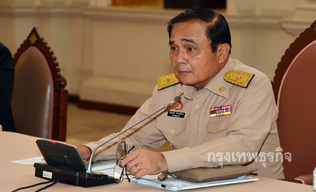 นายกฯ ยันช่วยเหลือน้ำท่วมบางสะพานเต็มที่