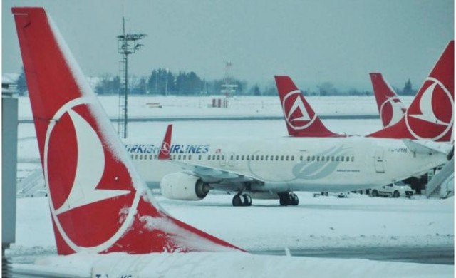 ด่วน! เครื่องบินตกในชุมชนคีร์กีซสถาน-ดับ 32 ศพ