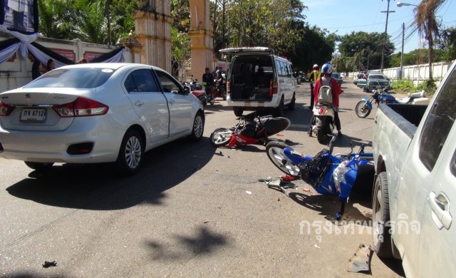 จยย.ชนประสานงา เจ็บ 4 ราย