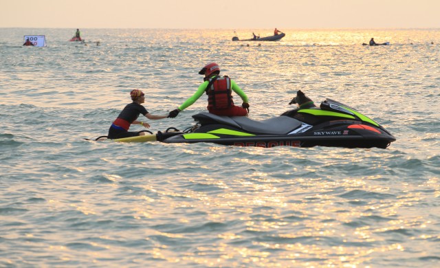 Skywave Rescue ทีมเจ็ตสกีกู้ภัยหัวใจอาสา