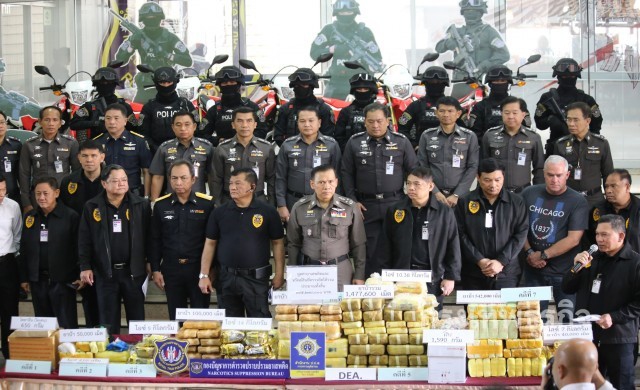 จับ16คนแก๊งค้ายา7คดี ยึดยาบ้า1.4ล้านเม็ด ไอซ์-โคเคนอื้อ