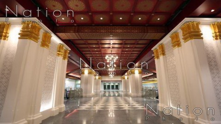 สถานีสนามไชย : วิศวกรรมบรรจบศิลป์