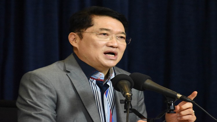 'องอาจ'ขอรัฐบาลคิดรอบคอบ ใช้ม.44ช่วยผู้ให้สินบน