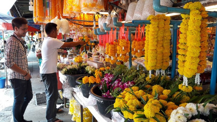 ดอกไม้สดในโคราชยอดขายพุ่ง 5 เท่า
