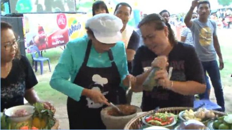 แข่งตำน้ำพริกกุ้งเสียบลีลา ส่งเสริมการท่องเที่ยวพังงา