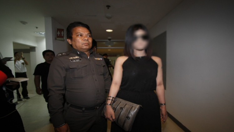 สาวไลฟ์สดหวิว เข้าพบปอท. อ้างถูกจ้างให้โชว์เปลือย