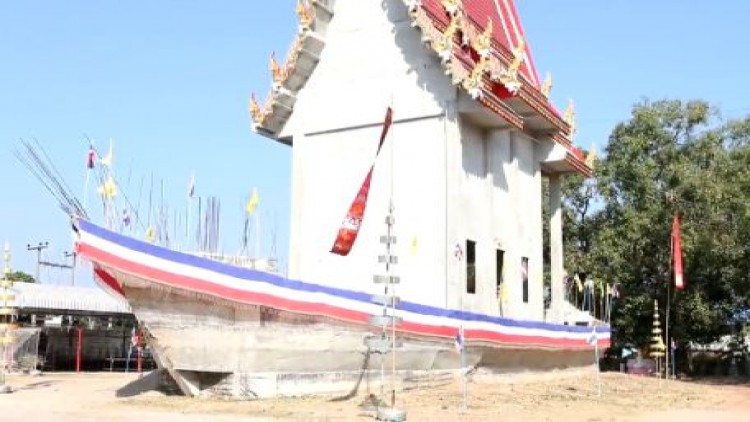 สร้างโบสถ์รูปเรือ รำลึกวิถีชาวบ้านในอดีต