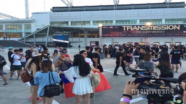 เริ่มขึ้นแล้วชุดใหญ่ไฟกระพริบ งาน Transmission Thailand 2017