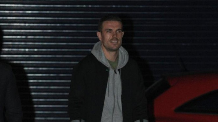 "เฮนเดอร์สัน"ใช้ไม้ค้ำคาดพักยาว