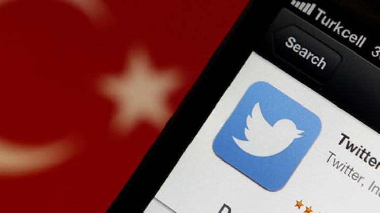 สัญลักษณ์ 'นาซี' ป่วนทวิตเตอร์