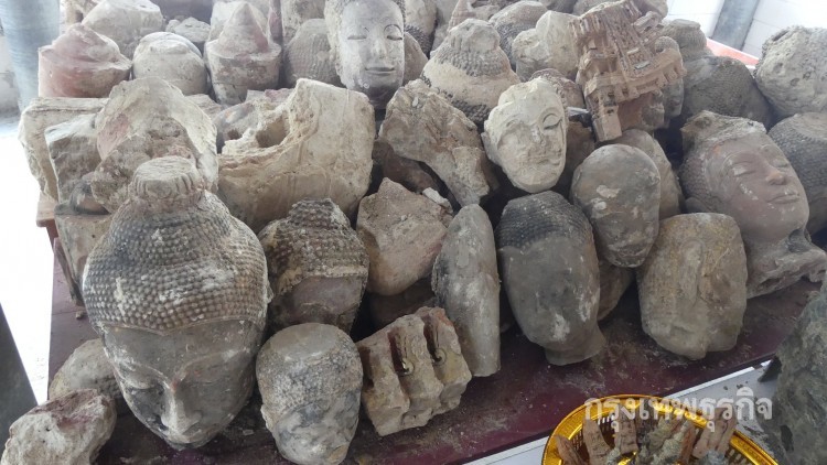 ตะลึง! ขุดพบพระเครื่องพระบูชาจำนวนมาก วัดชินปทุมฯ