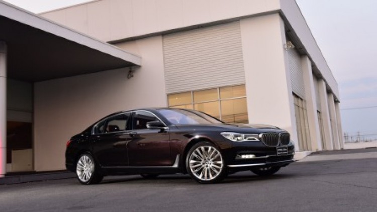 บีเอ็มดับเบิลยู เสริมตัวแรง M760 Li xDrive 12.49 ล้าน