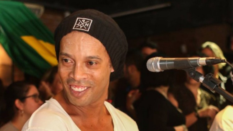 “โรนัลดินโญ” ปล่อยซิงเกิลเพลงแรกในชีวิต (มีคลิป)