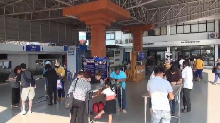 ไทยอนุญาตแรงงาน กลับบ้านฉลองสงกรานต์ ได้ถึงสิ้นเดือน