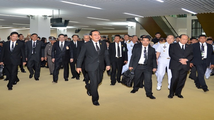 ปรับครม.เศรษฐกิจ โยน 'ประยุทธ์' คุยเพื่อน-ตัดสินใจ