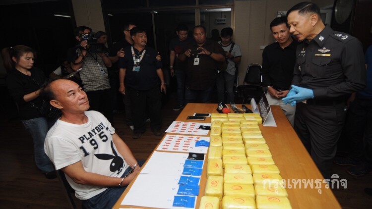 รวบพ่อค้ารับจ้างขนยาบ้า 8 หมื่นเม็ด ส่งชุมชนคลองเตย