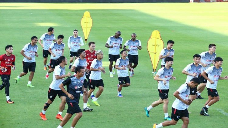 "เมืองทอง"ปะทะ"ราชนาวี"ฟุตบอลไทยลีก2017