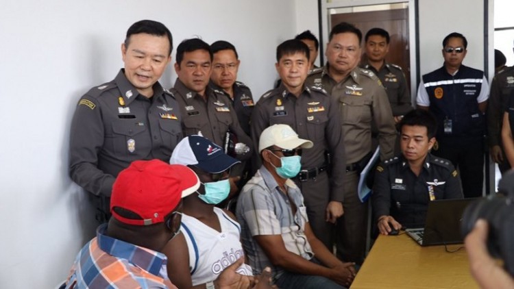 'ผบช.สตม.' ลงพื้นที่กวดขันชาวแอฟริกันผิดก.ม.ในจันทบุรี