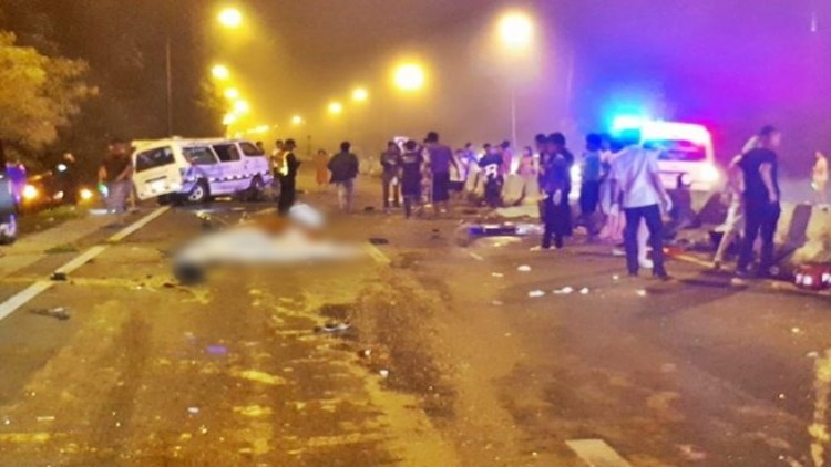 สลดดับ3ศพ! กระบะพุ่งชนจนท.กู้ภัย ขณะลงช่วยเหลือคนเจ็บ