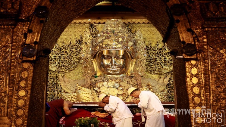 พระมหามัยมุนี พระพุทธรูปมีชีวิต 