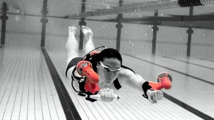 เทคโนโลยีช่วยว่ายน้ำเร็วดุจ"ไมเคิล เฟลป์ส"(คลิป)