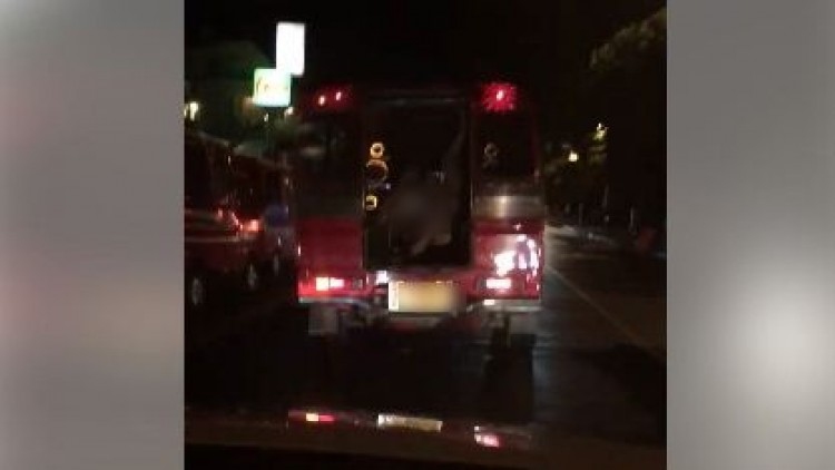 คลิปฉาวว่อน! 2รัสเซียโต้โนเซ็กส์คาตุ๊กตุ๊ก รับนัวเนียโชว์