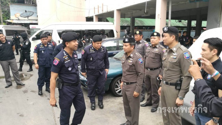 '191'สนธิกำลังทหารบุกค้นแฟลตดินแดงไม่พบสิ่งผิดกฏหมาย