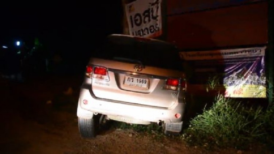 เสี่ยรับเหมากลัวถูกจับ แหกด่านเป่าแอลกอฮอล์