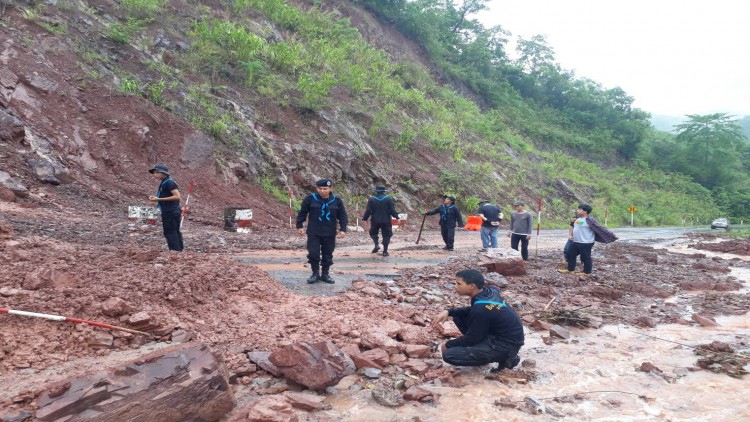 ดินสไลด์ทับปิดเส้นทาง อ.บ่อเกลือ-อ.เฉลิมเกียรติ