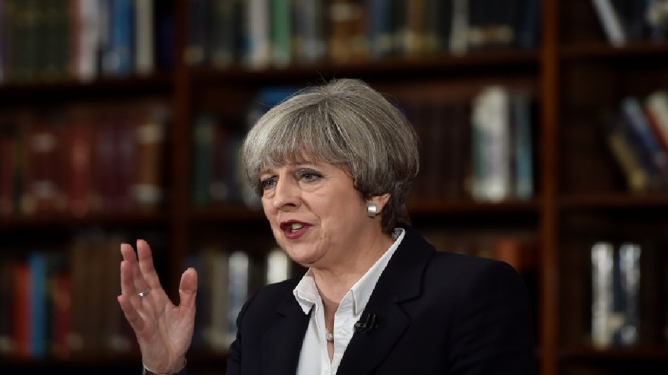 ผู้นำอังกฤษกร้าวประชาธิปไตยจะยืนยง