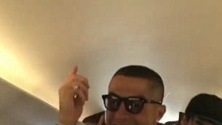 โรนัลโด โชว์ลีลาแดนซ์บนเจ็ตส่วนตัว(คลิป)