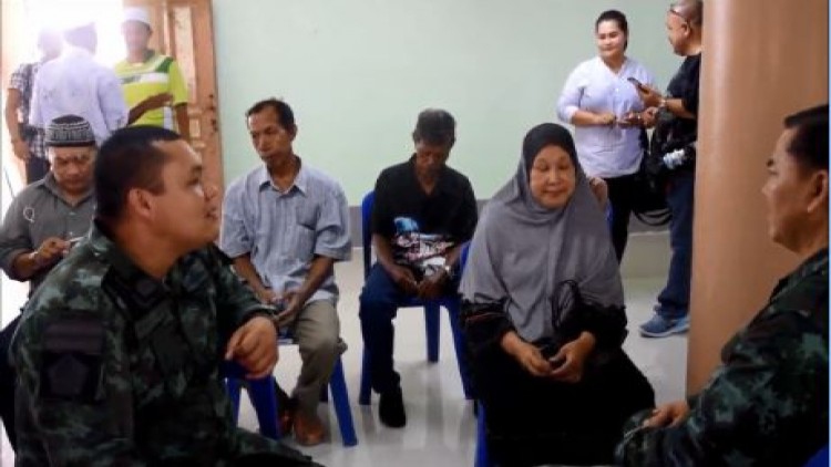 ตัวแทนท่าเรือโกลก6ชุมชน จี้เปิดท่าหลังถูกปิด4วัน