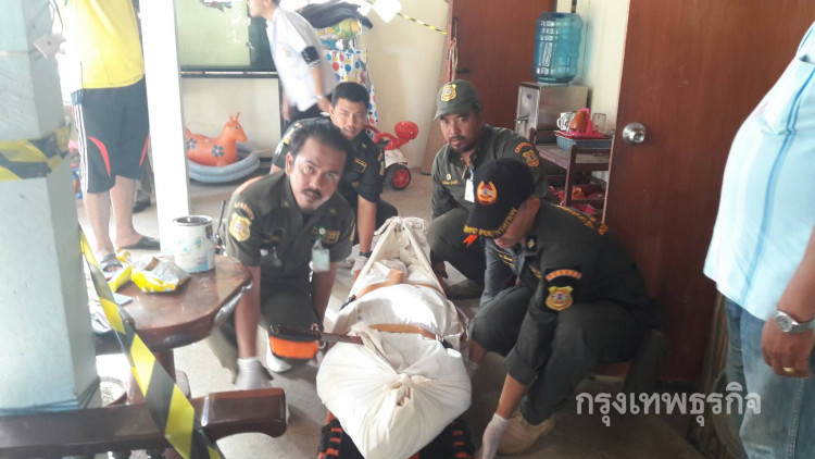 สยอง! หนุ่มเมียทิ้ง เครียดใช้ดาบแทงทะลุหัวใจดับ