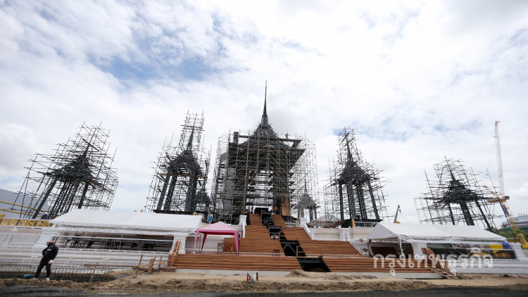 'พล.อ.ธนะศักดิ์'เผยโครงสร้างพระเมรุมาศเสร็จแล้ว